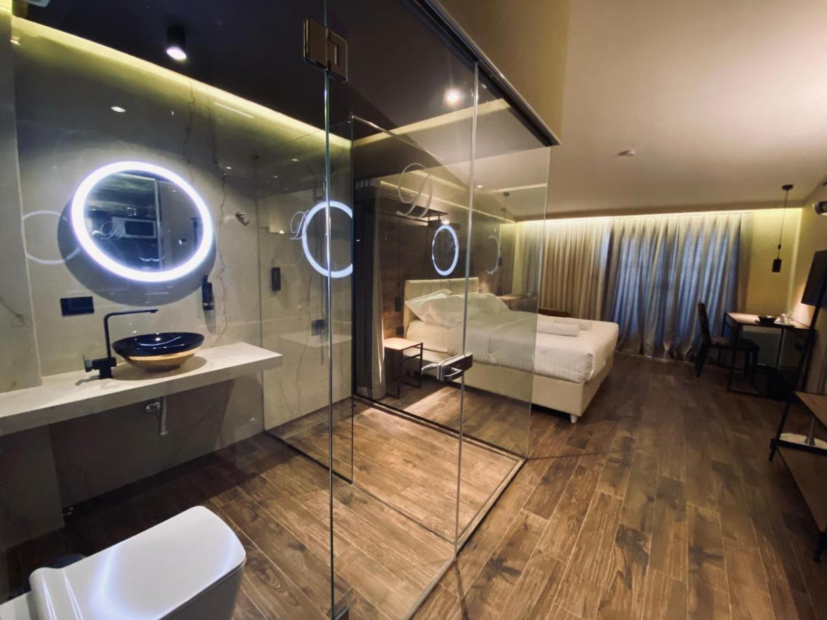 Deluxe Rooms In Blloku Area Tiranë Ngoại thất bức ảnh