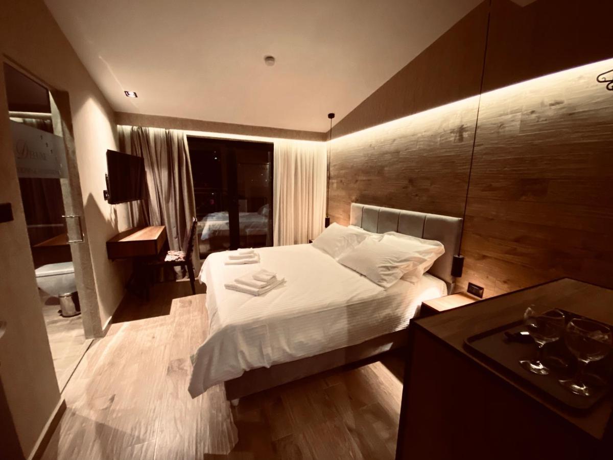 Deluxe Rooms In Blloku Area Tiranë Ngoại thất bức ảnh