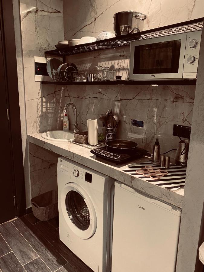 Deluxe Rooms In Blloku Area Tiranë Ngoại thất bức ảnh